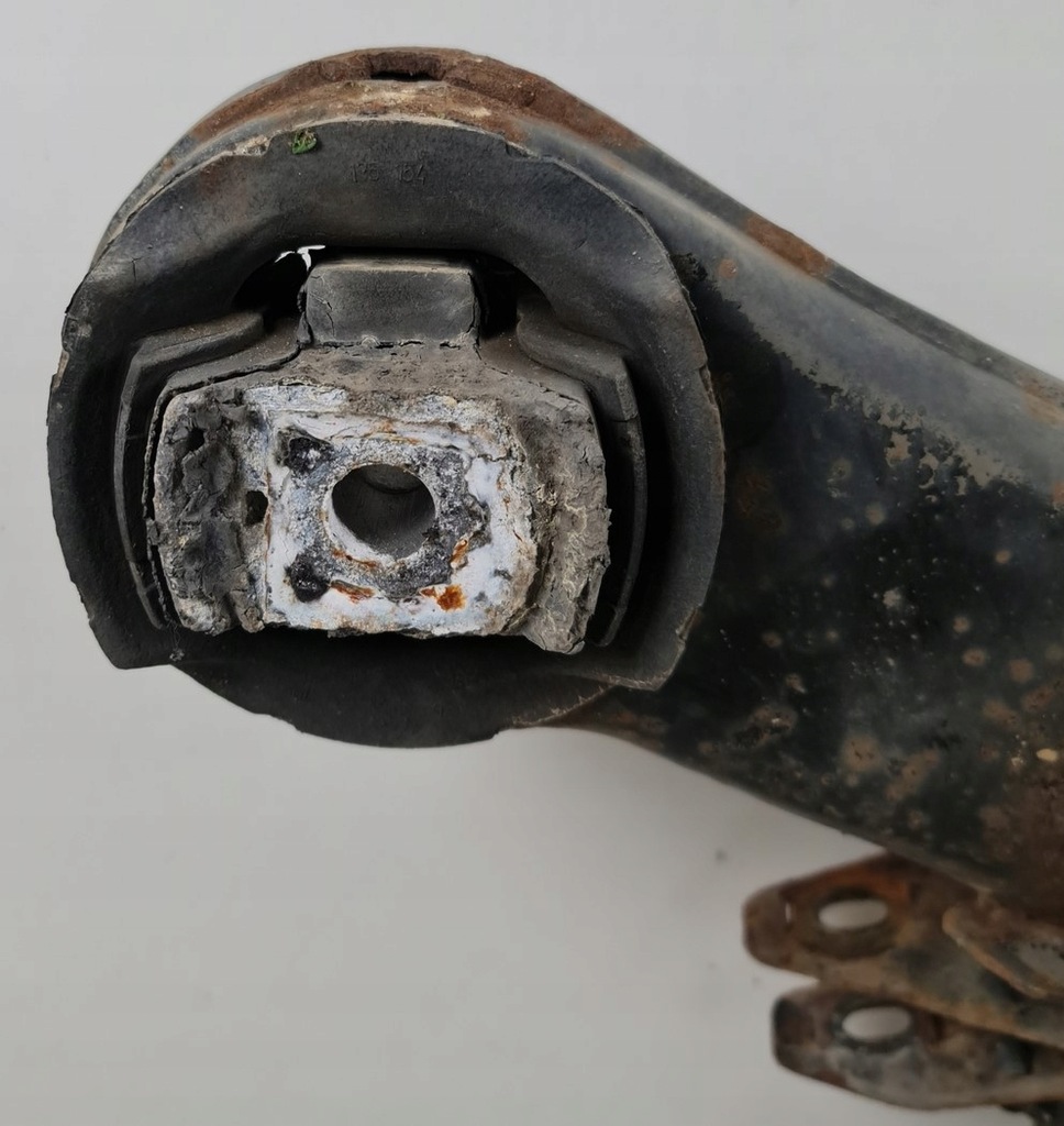 фото №10, Підрамник підрамник балка поперечина задня mercedes w251