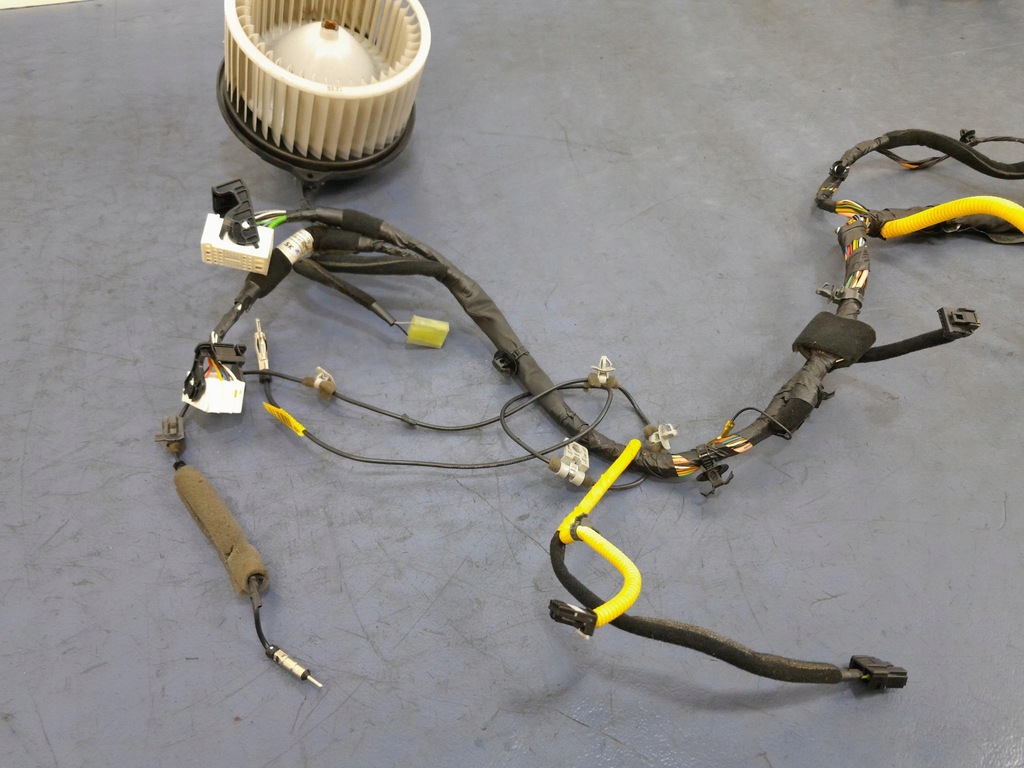 фото №11, Hyundai i30 ii lift джгут електропроводка pod панель