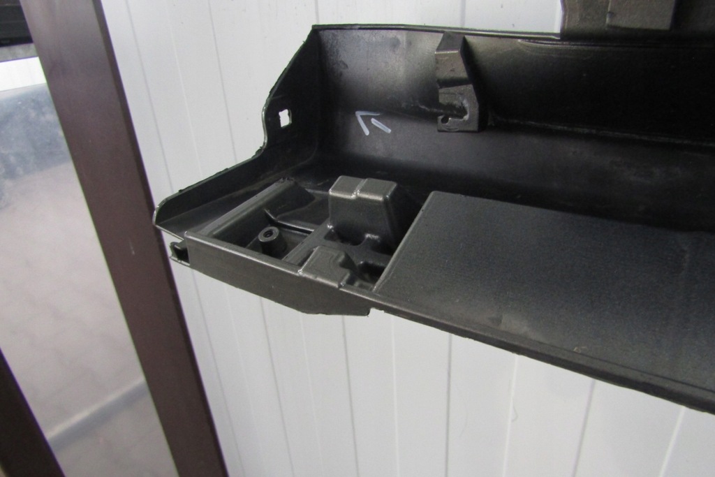 фото №9, Молдинг порог правая toyota yaris 4 iv 20- mazda 2 22- hybrid