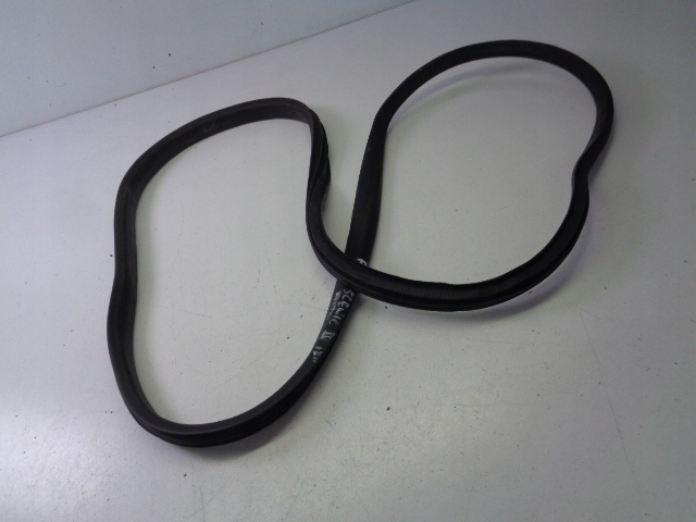 фото №1, Прокладка двері правий задня renault scenic iv 1.5 dci автоматична коробка передач 2017 rok