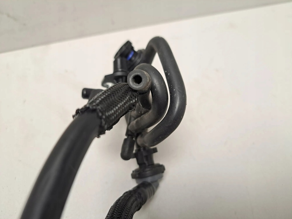 Купить Шланг топлива porsche macan 95b 8w0612797 2021