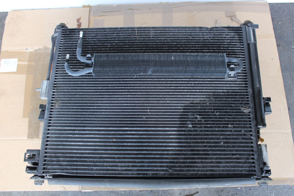 фото №1, Jeep grand cherokee wk2 lift комплект радиатор вентилятор 3.0 crd