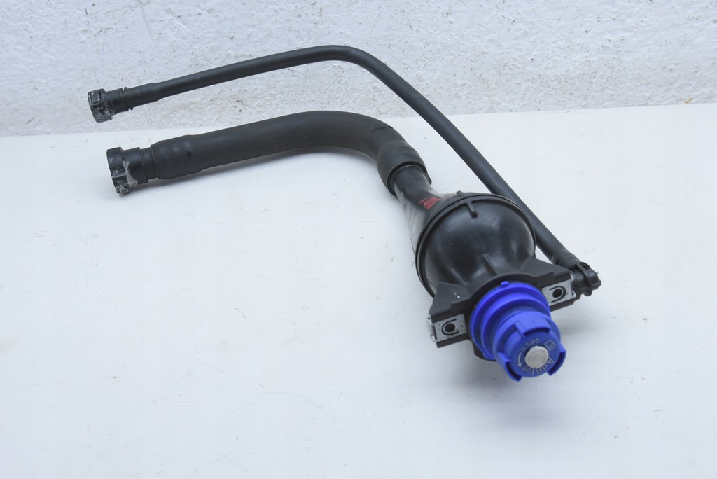 фото №1, Scudo jumpy expert iii proace vivaro c заливна горловина adblue