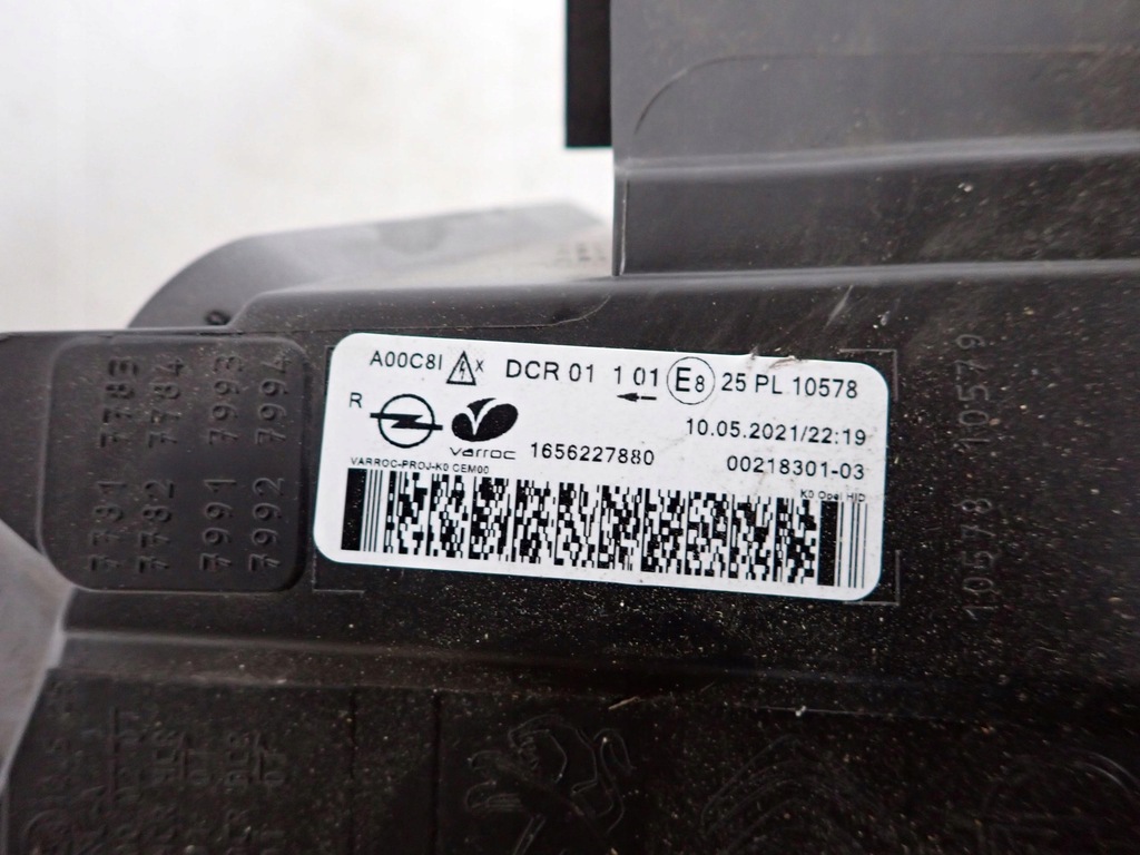 фото №9, Opel vivaro zafira d lift 19- лампа перед передня права ксенон