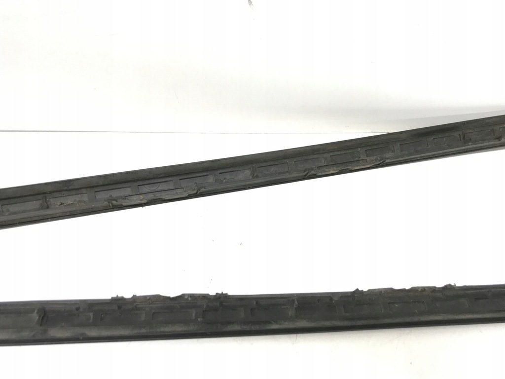 фото №8, Dodge nitro молдинг скло перед права лобове