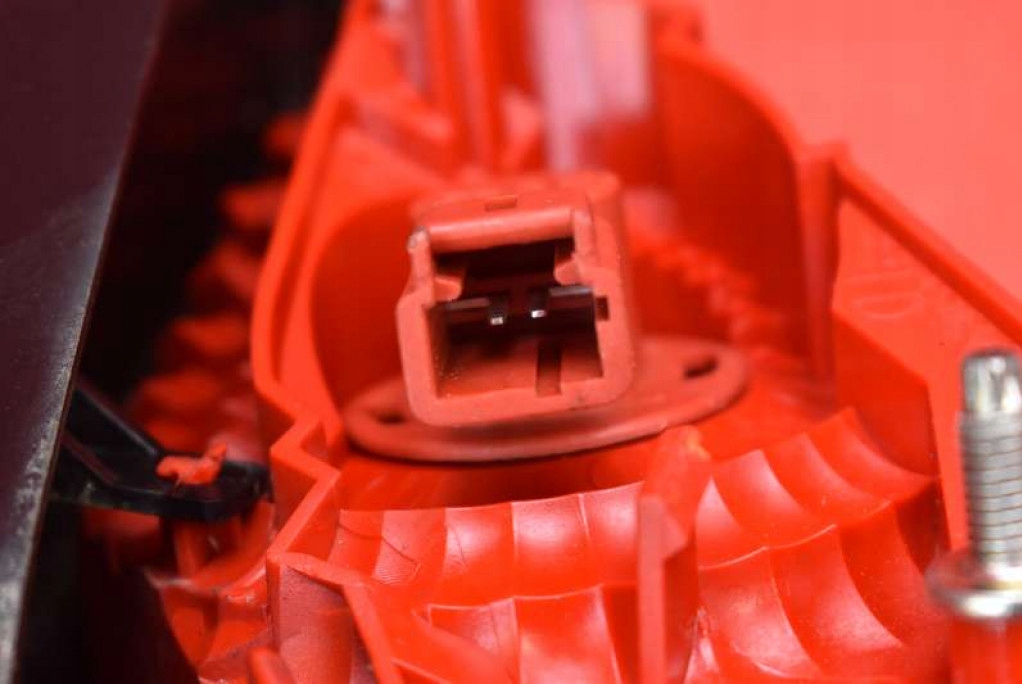 фото №7, Лампа правая задняя задняя 9683460980 peugeot 3008 1 i 10-13