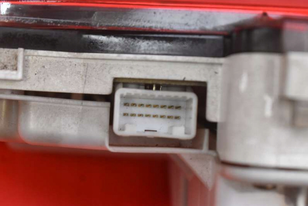 фото №8, Счетчик приборы eu 83800-44530 toyota avensis verso 2.0 d-4d 116 km 01-03