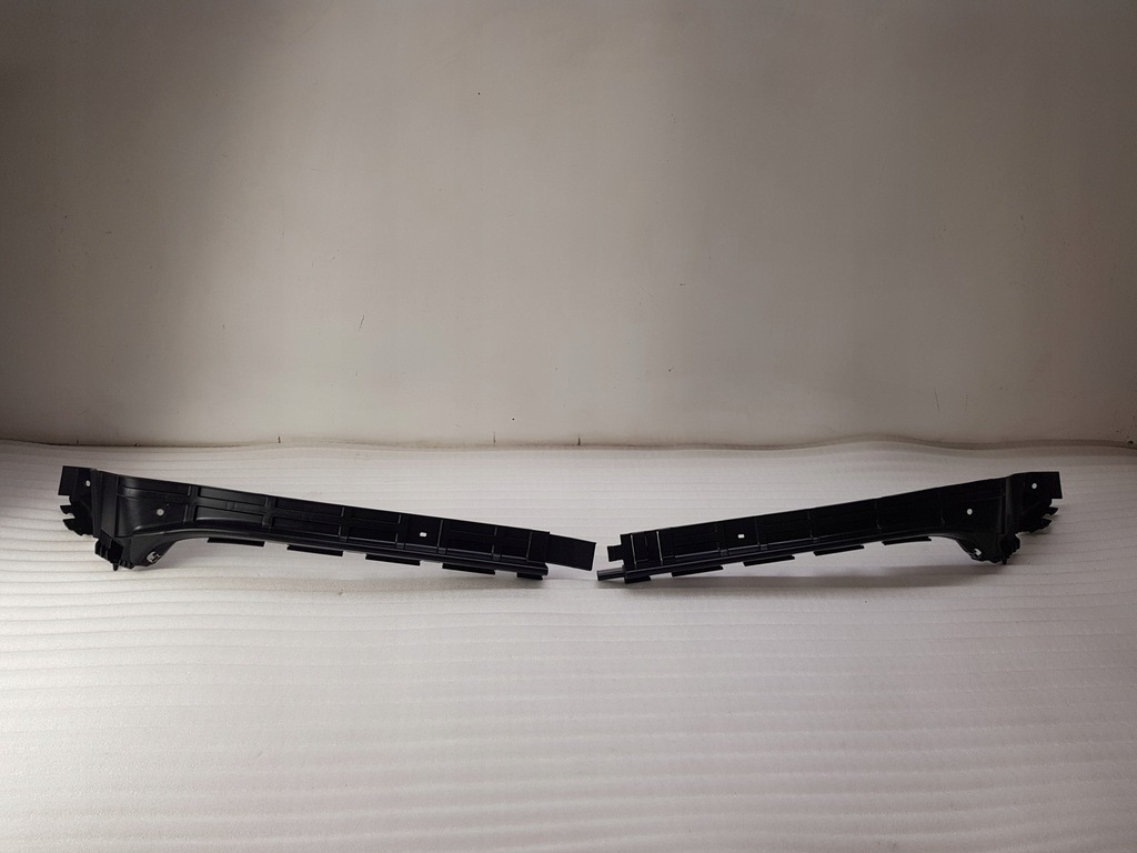 фото №1, Fiat grande punto evo напрямна бампера p+l задня