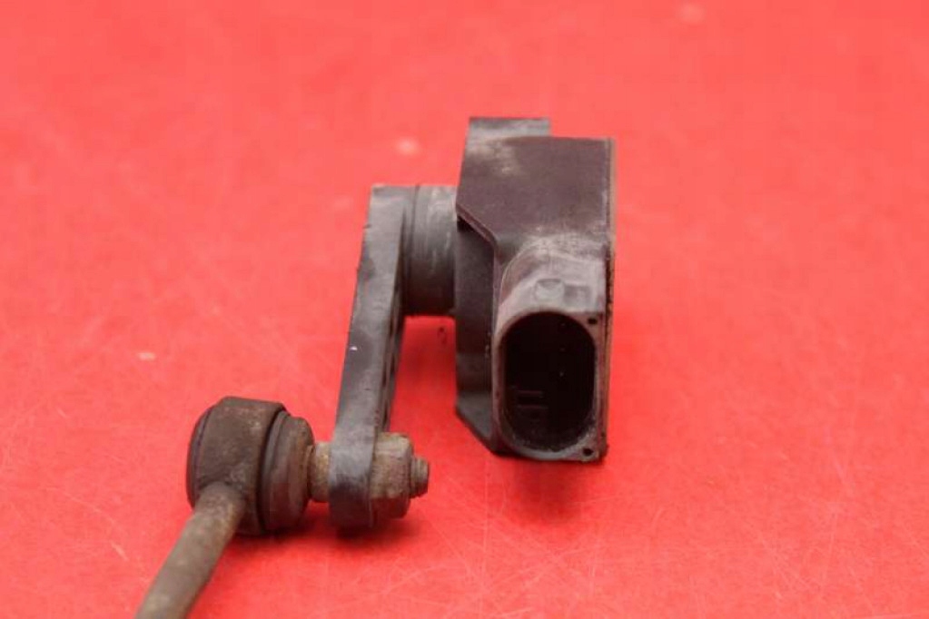 фото №5, Датчик выравнивание света левый перед 4e0941285g audi a8 d3 05-07