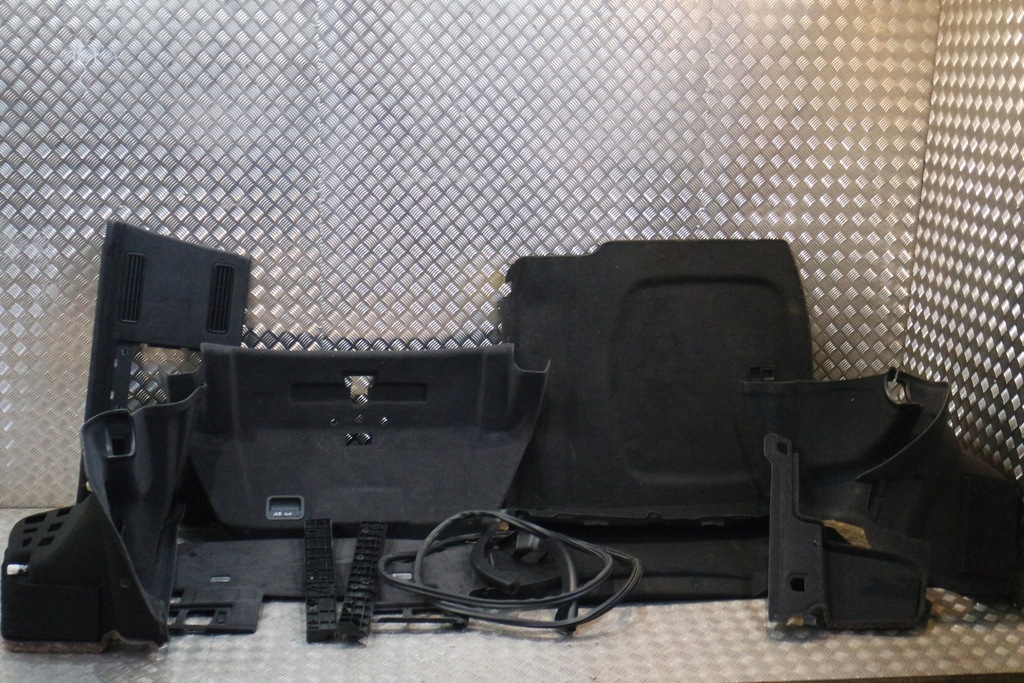 фото №1, Элементы багажника обивка audi a8 4h