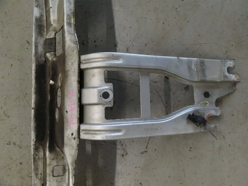 фото №6, Renault thalia ii 2011 pas передний усилитель передние