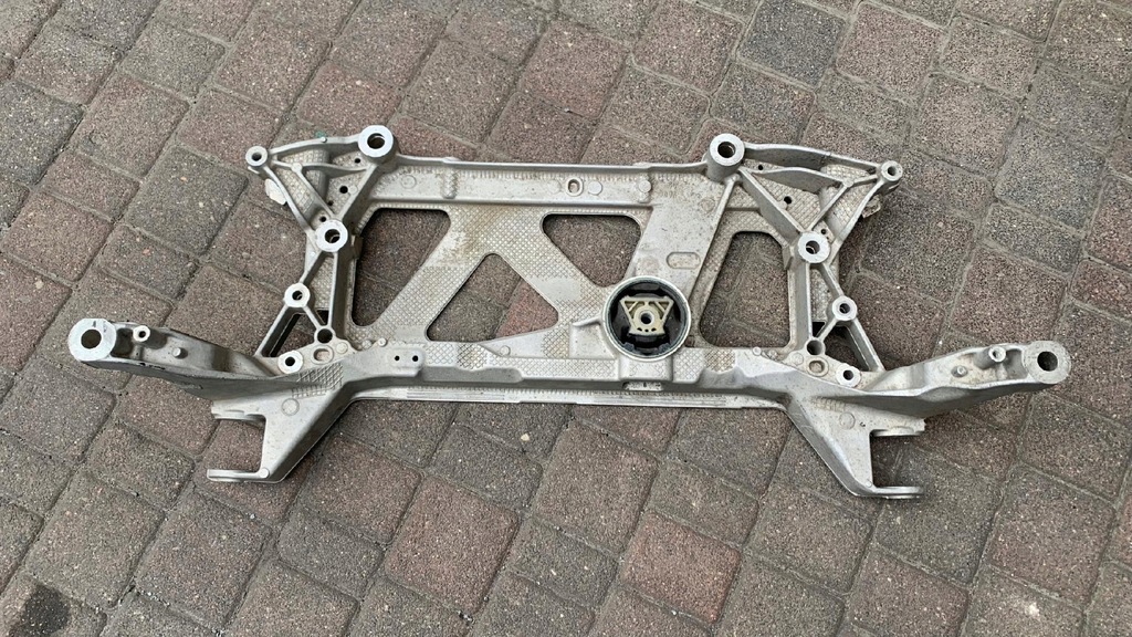 фото №14, Audi a3 s3 8v підрамник підрамник перед