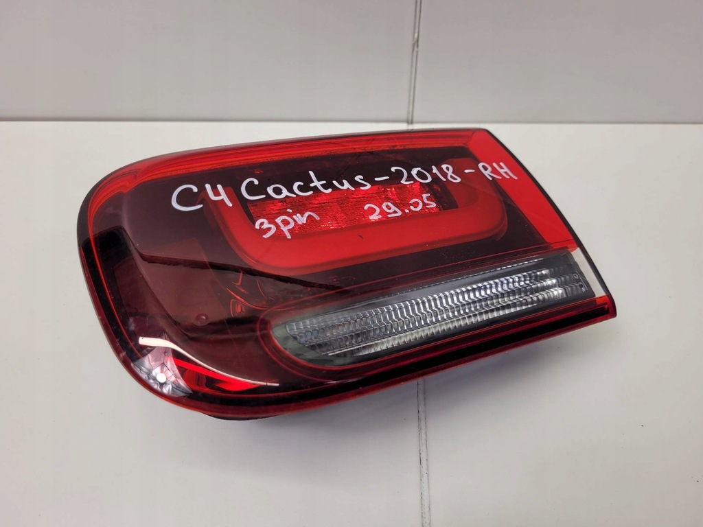 фото №10, Лампа задня w кришка права сторона citroen c4 cactus 2016 9821352180
