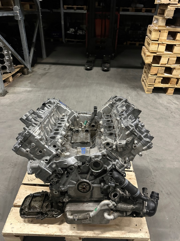 фото №4, Двигатель audi s8 plus 4.0 tfsi ddt