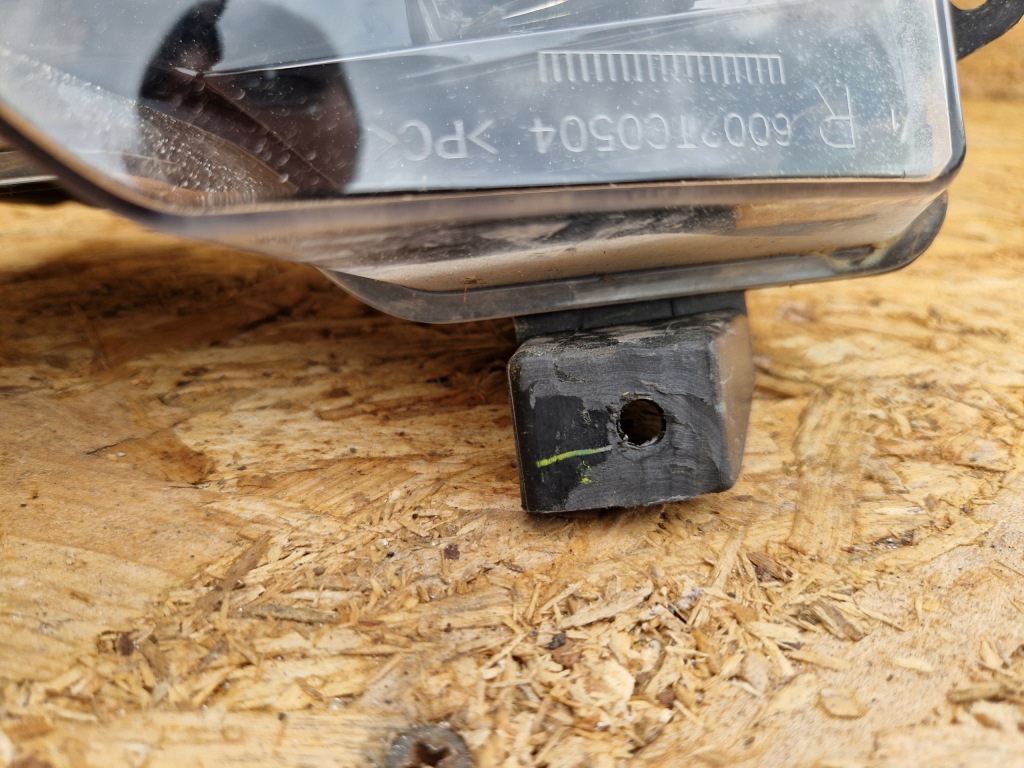 Протитуманна фара правий led drl tesla 3 Оригінал