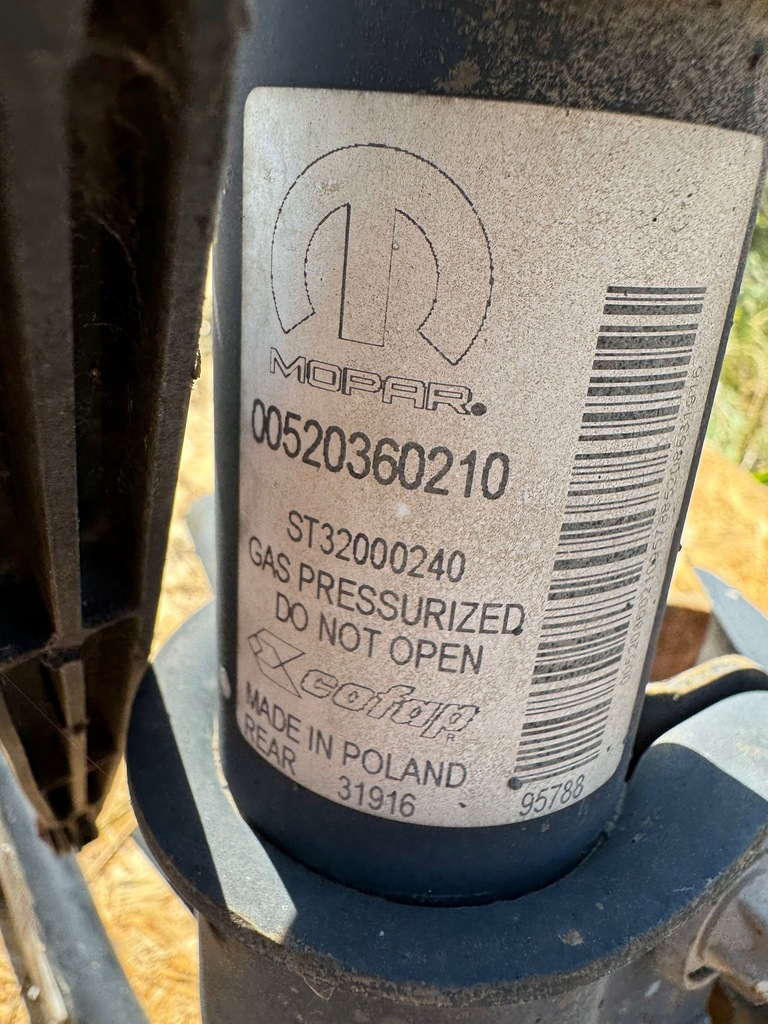 фото №4, Підвіска задня підрамник амортизатор задня oś fiat 500x jeep renegade