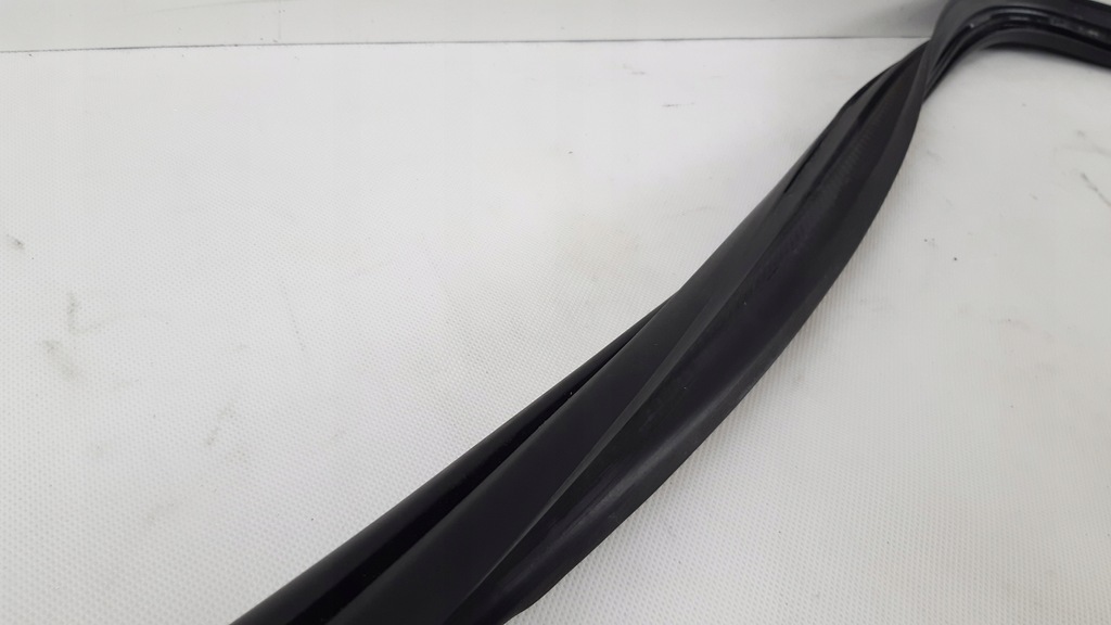 фото №4, Volvo xc60 i lift прокладка крышки багажника