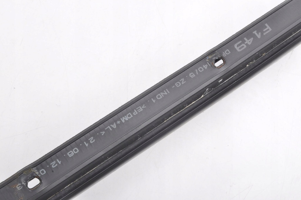 фото №6, Ferrari california 4.3 прокладка дверь правая 069846800