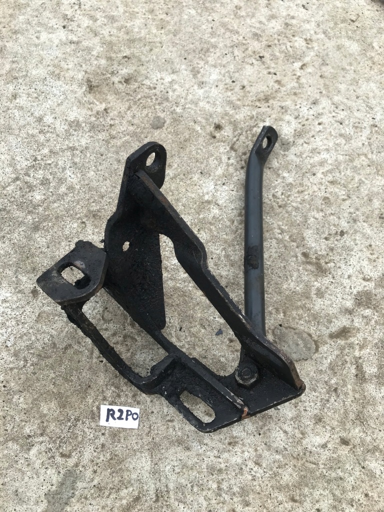 Купить Кронштейн насоса гидроусилителя mercedes w116 w123 r107 m110