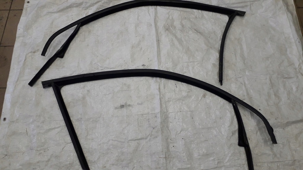 фото №1, Прокладка двері vw golf 5 v версія 3 двері рамка