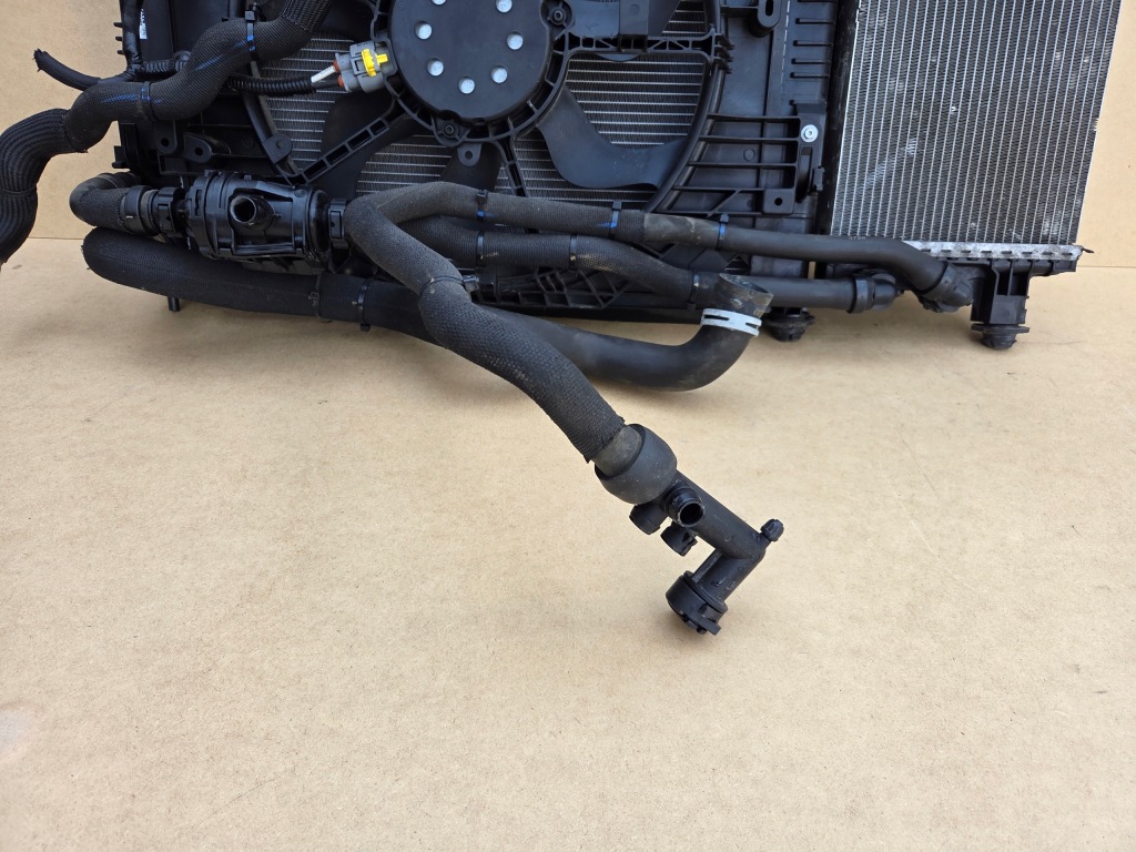 фото №8, Комплект радіатор renault clio v captur ii 1.5 blue dci 214109135r 19-