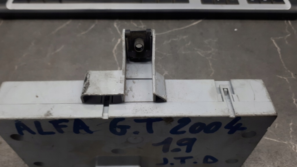 501862310013 60684632 кузов бортовой компьютер bsi alfa gt Оригинал