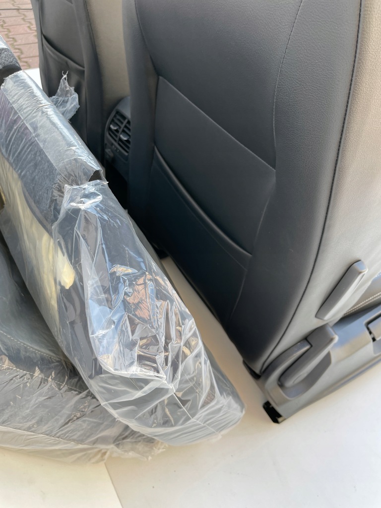 фото №12, Сиденья кожа + материал с подогревом обивка vw jetta 5c lift