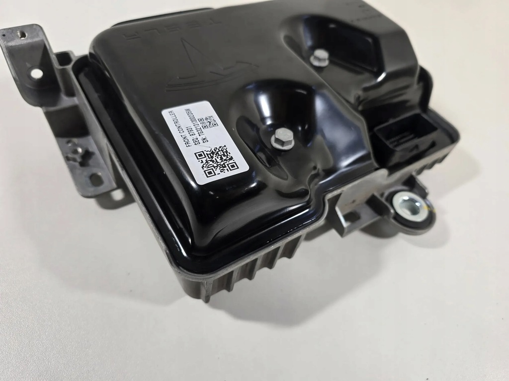 фото №3, Tesla model 3 2022 модули комфорта