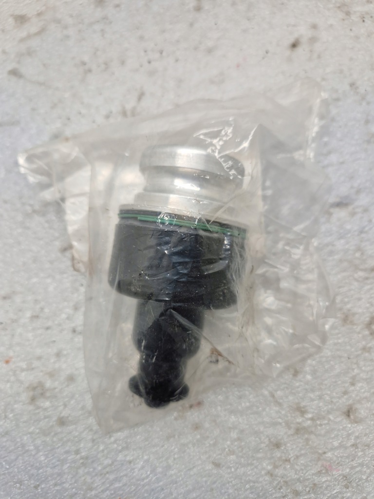 фото №1, Новый оригинальный q5 шаровая опора рычага передний 80a407689c