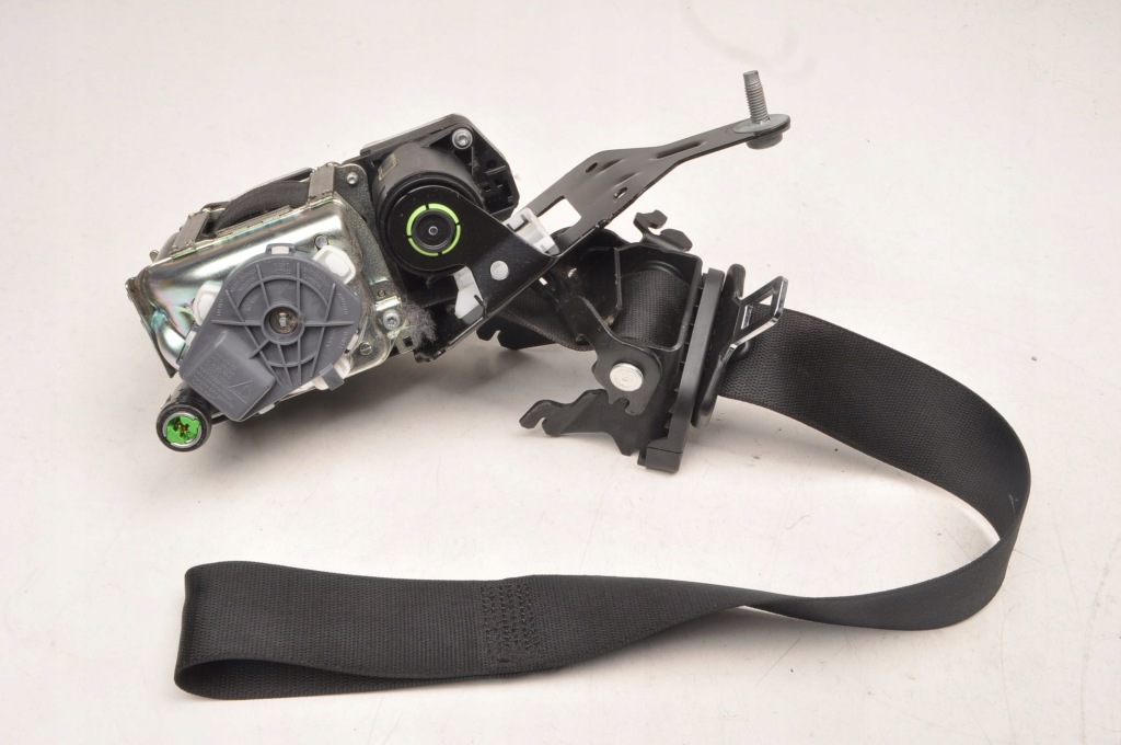 Купити Mercedes w207 рестайлінг  ремінь безпеки правий перед передній p1 a2078606085