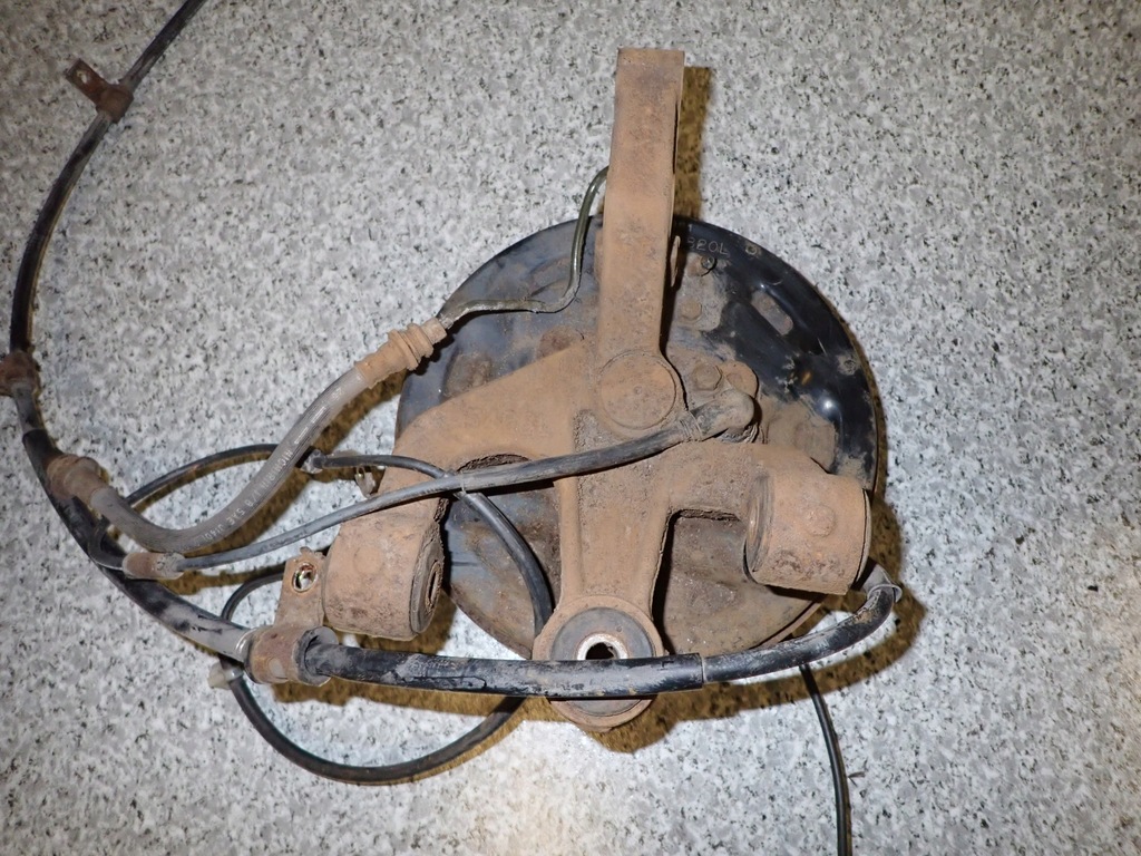 фото №8, Suzuki liana 01-07 поворотный кулак ступица задняя левая