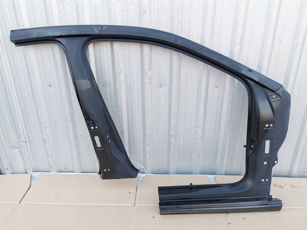 фото №1, Vw polo vi 2g0 17- обшивка правое перед порог блок двигателя