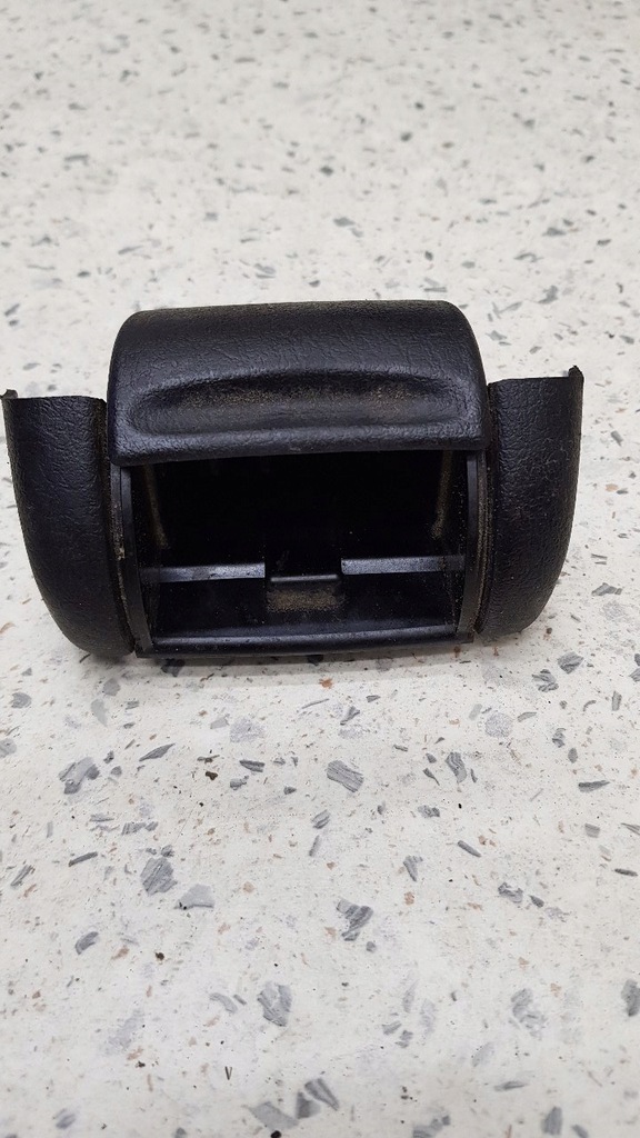 фото №2, Попільничка задня vw passat b4