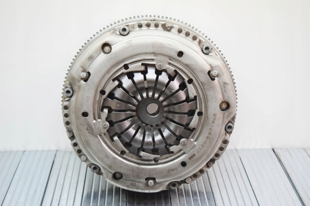 фото №10, Комплект зчеплення bmw f40 8698751 1.5l бензиновий 103kw 2020