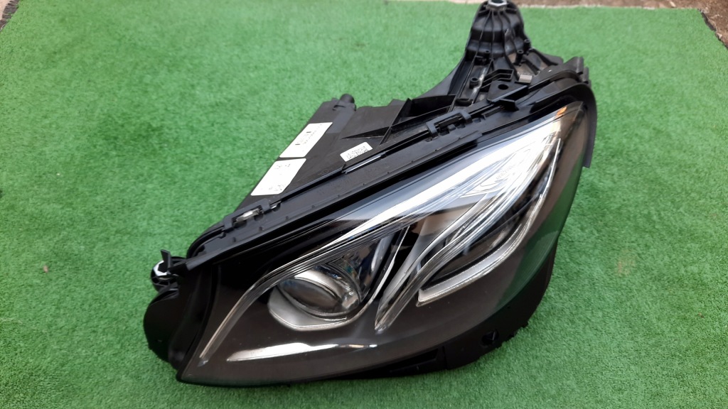 Купить Mercedes e-klasa w213 full led фара передняя
