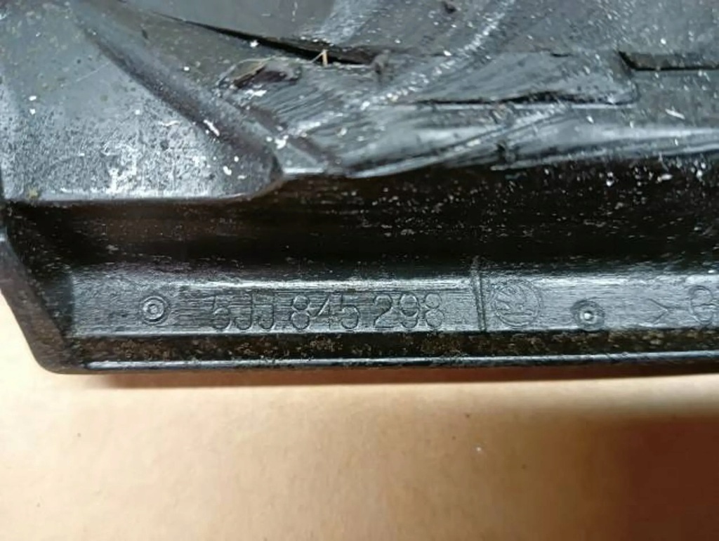 фото №4, Skoda rapid kombi spaceback скло кузовна правий задня