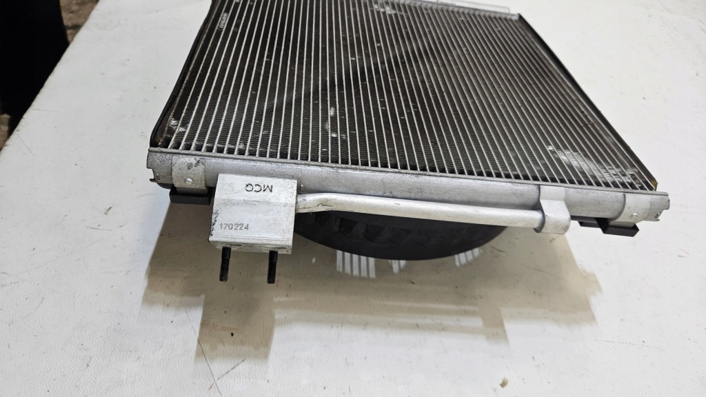 Радіатор кондиціонера вентилятор tesla model s рестайлінг  6008357-00-f Київ