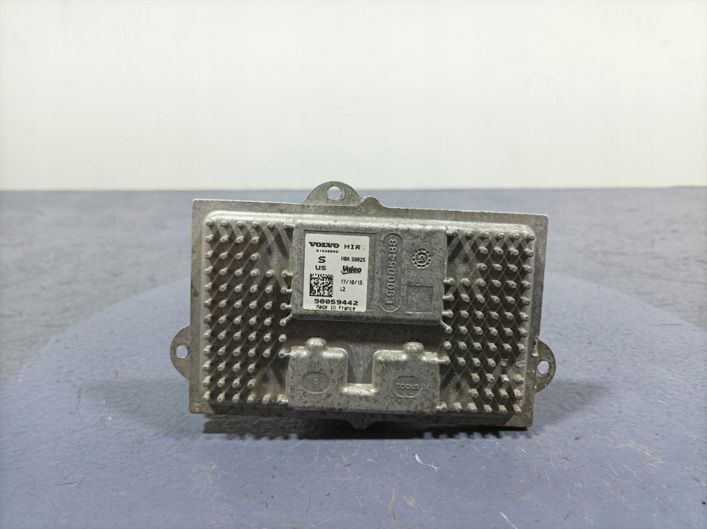 фото №1, Volvo xc90 ii перетворювач модуль лампи led 31420089