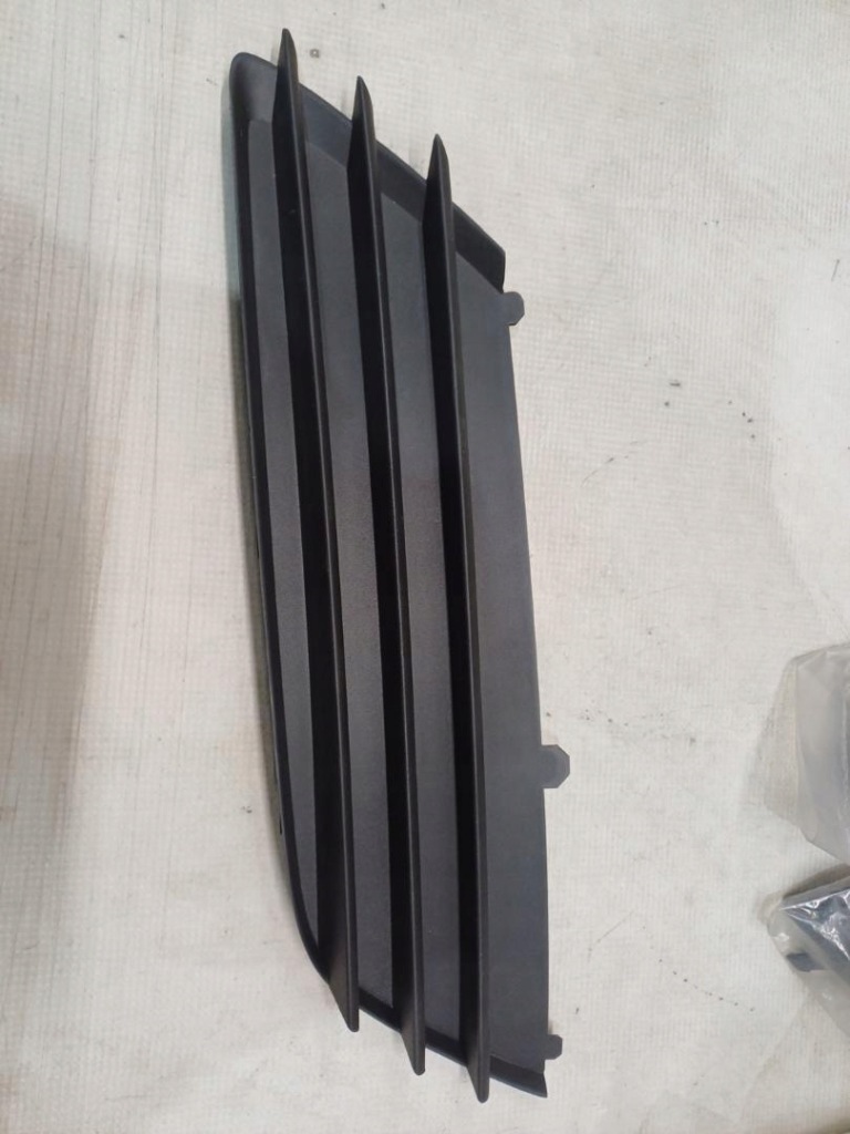 фото №1, Заглушка бампера opel astra h 13149561
