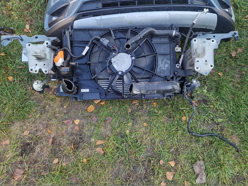 фото №13, Бампер капот лампи kompletny перед volvo xc 40 xc40 d3