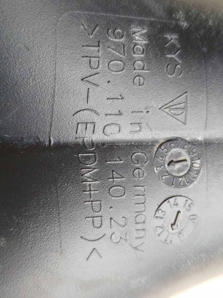 Porsche panamera 970 2011 часть трубы впуска воздуха в Украине