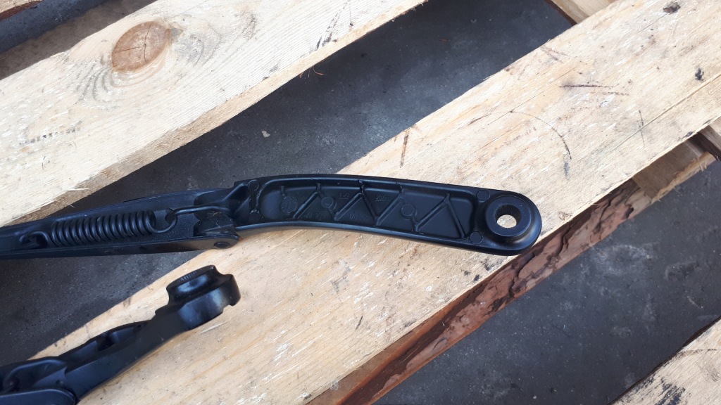 фото №4, S4 b8 lift a4 рычаг рычаги дворник левая правое