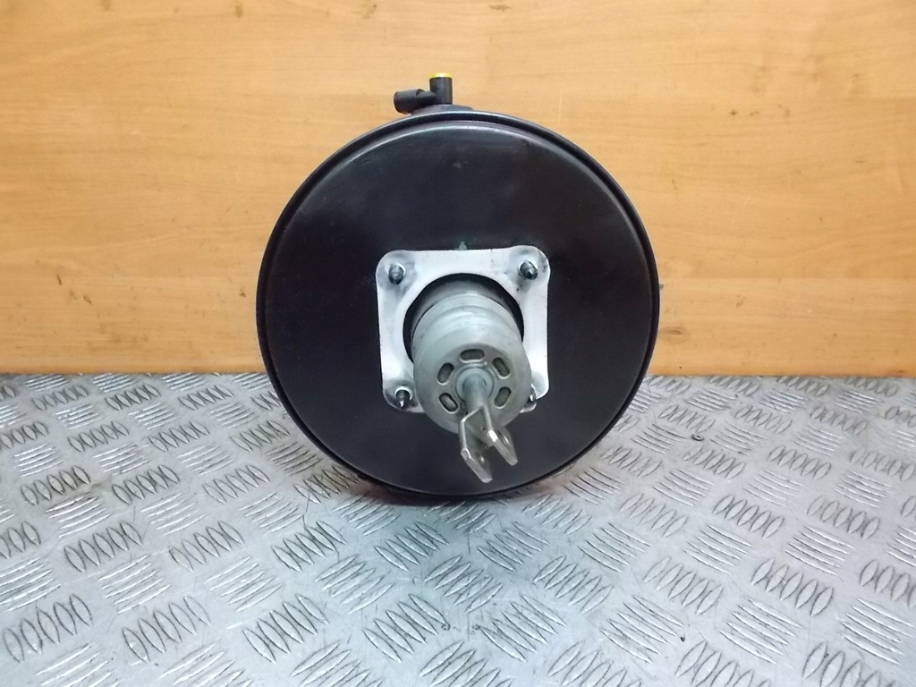 фото №8, Усилитель тормозов dacia sandero 1.2 16v 472105194r