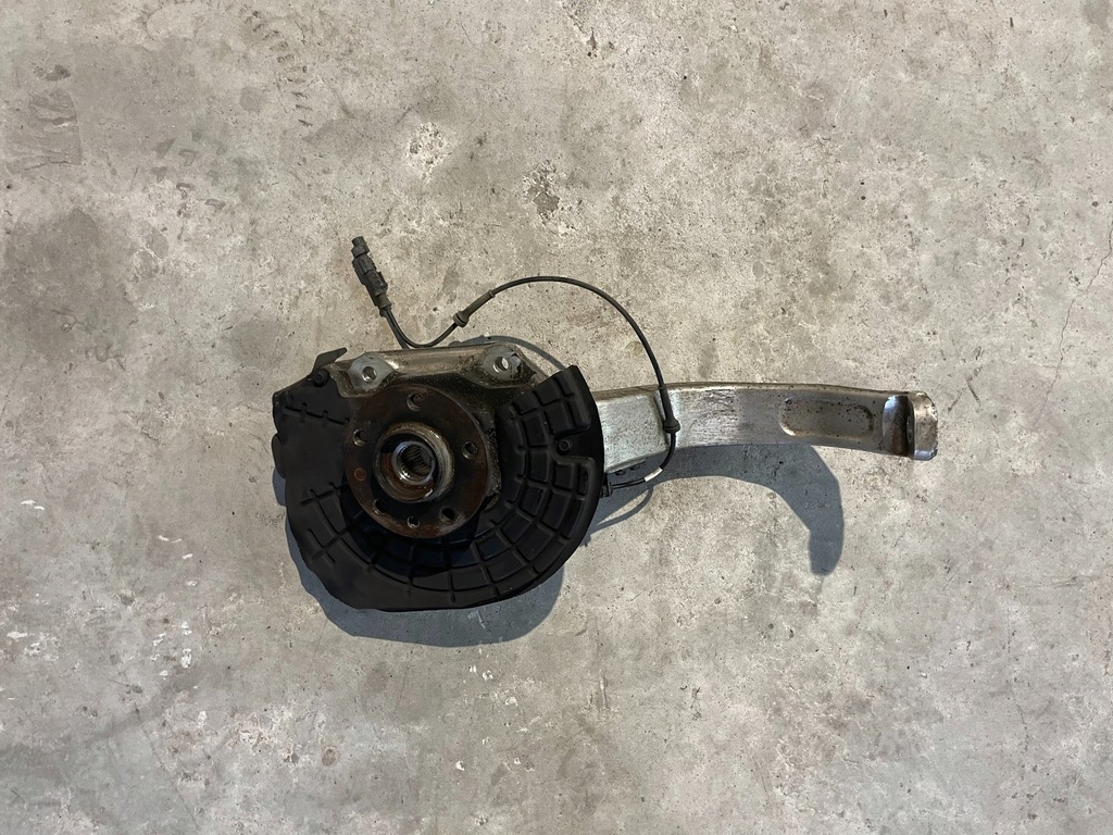 фото №1, Поворотный кулак maserati levante lh