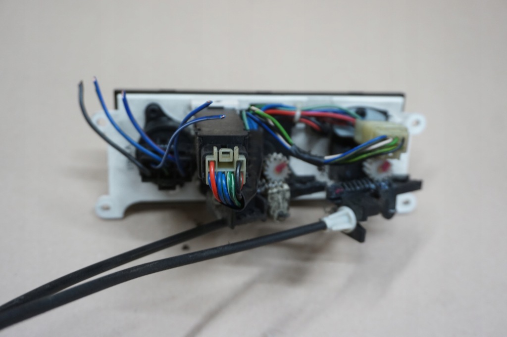 фото №7, Hyundai galloper панель обдув перемикач 98-03r