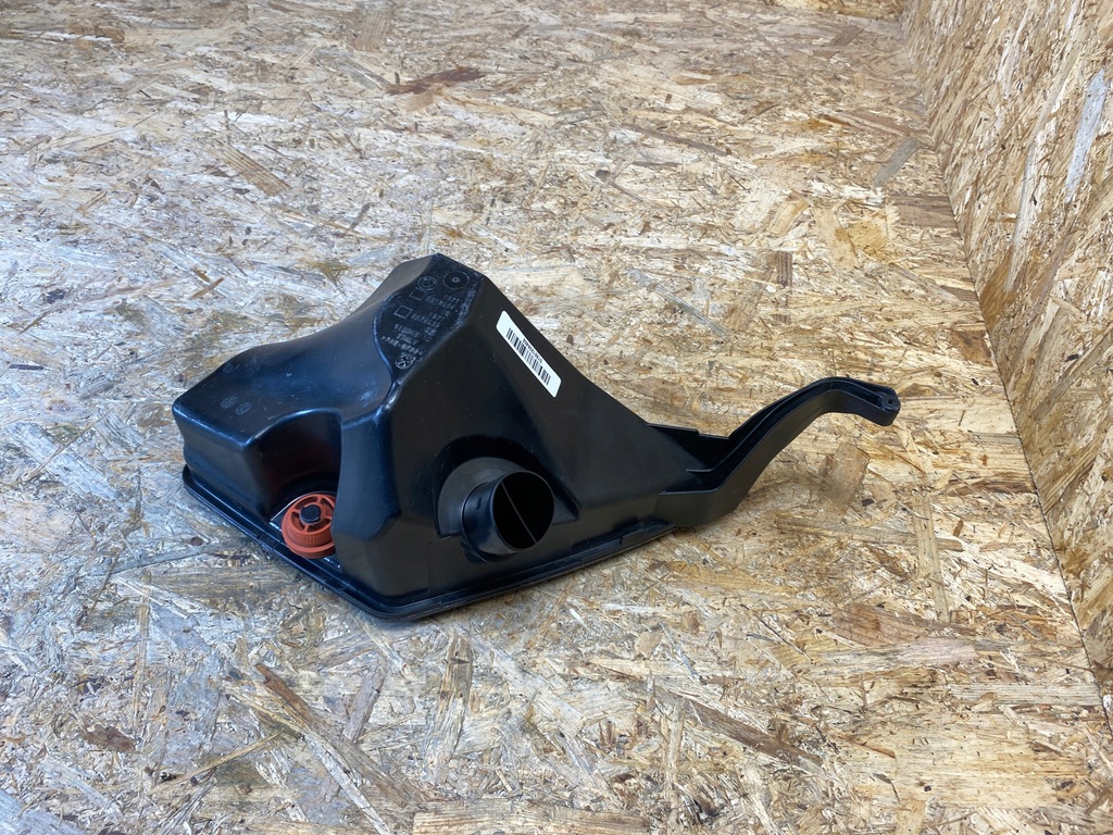 фото №8, Резонатор повітря bmw g11 g12 g30 g31 g32 2.0b 8612084