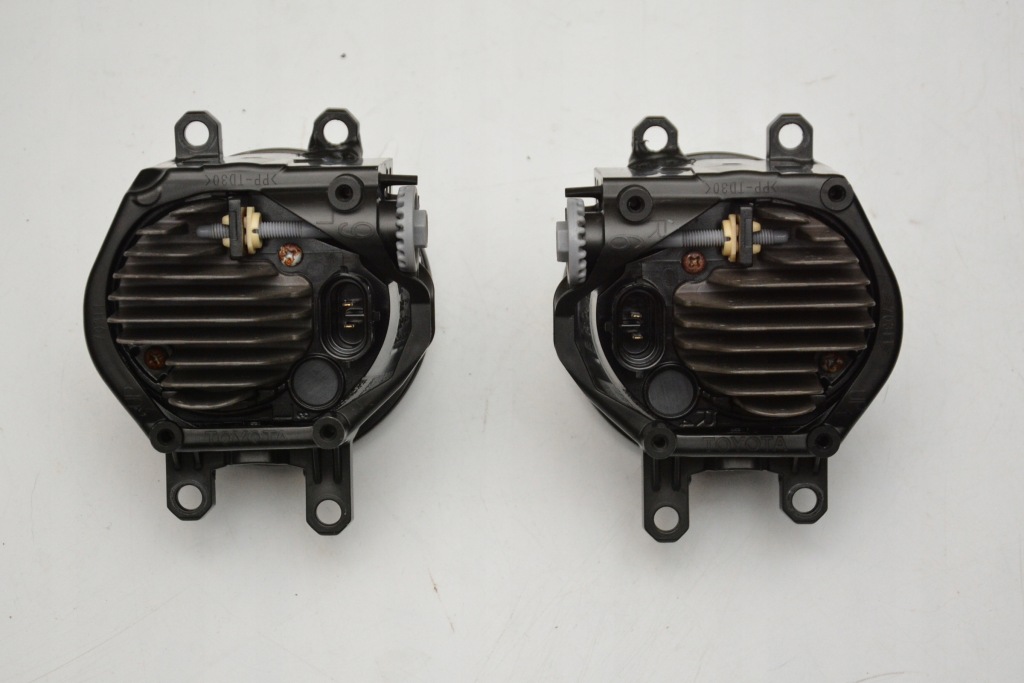 фото №7, Противотуманная фара против mgielny lh toyota chr 16-2019r оригинал