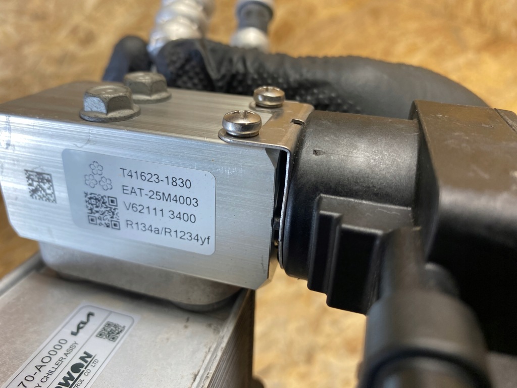 фото №10, Радиатор радиатор wody клапан кондиционера kia e-niro ii ev 25670-ao000