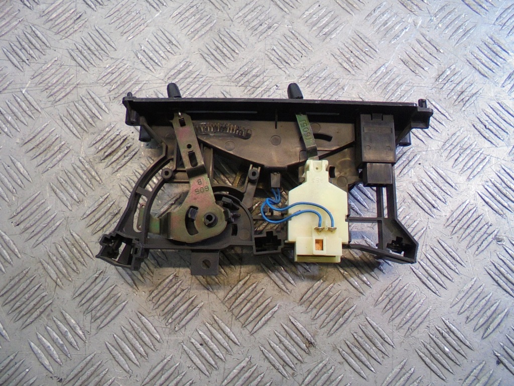 фото №3, Панель обдув daihatsu terios i