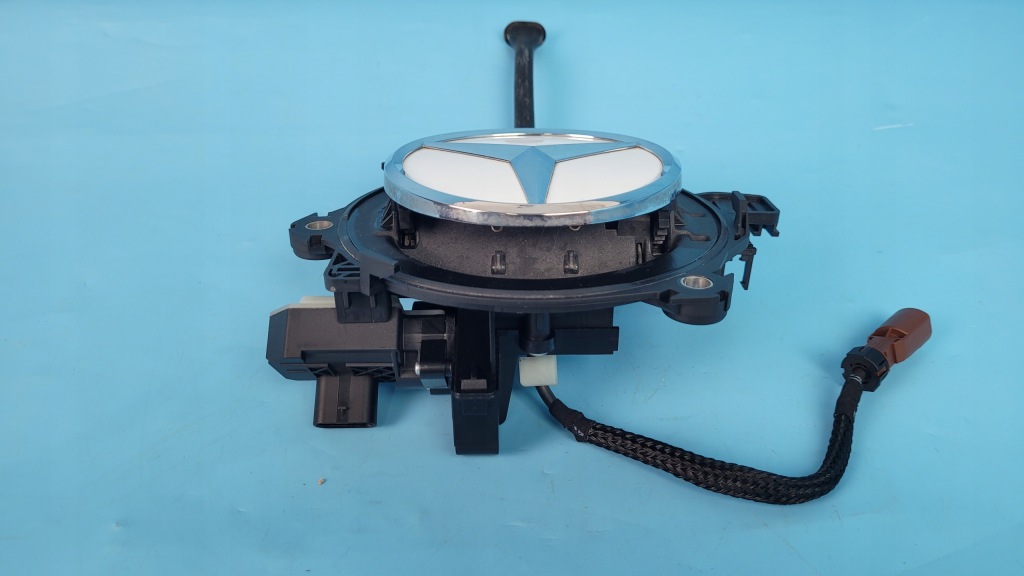 Купити Mercedes eqa 250 21r ручка кришки багажника a0997503300 камера a0009056206